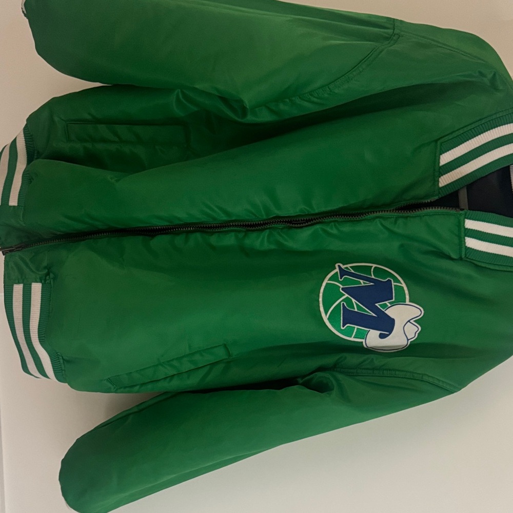 Dallas Mavericks reversible jacket - Picture 2 of 3